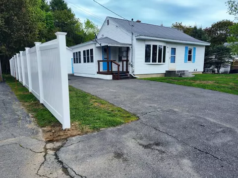 77 Hicks Rd, Augusta, ME 04330
