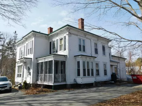 37 Elm St, Skowhegan, ME 04976