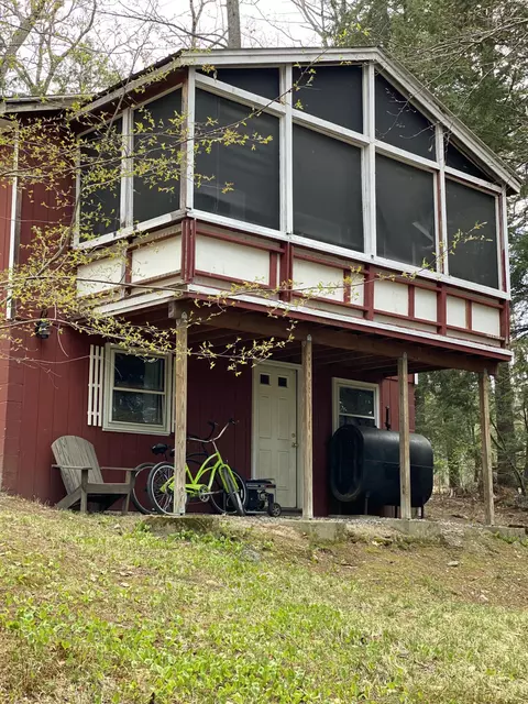 49 Fox Crossing Rd, Bridgton, ME 04009