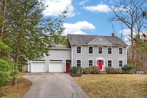 64 Moody Rd, Brunswick, ME 04011