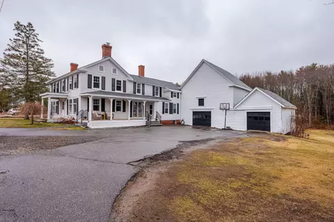 1088 State Rd, Eliot, ME 03903