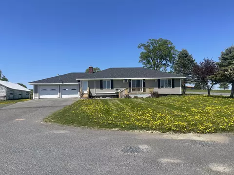 496 Van Buren Rd, Caribou, ME 04736