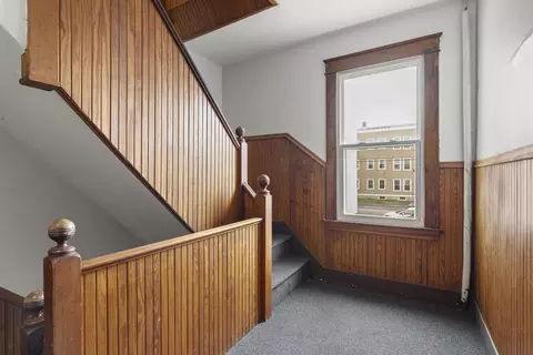 89 Walnut St, Lewiston, ME 04240