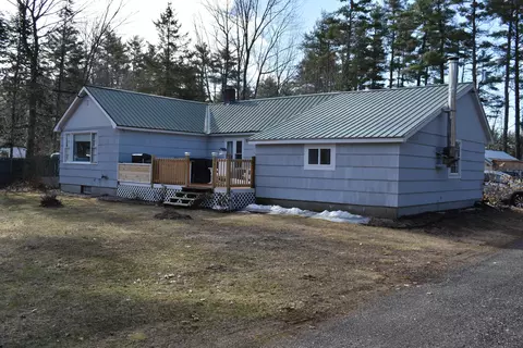 544 Ossipee Trl W, Standish, ME 04084