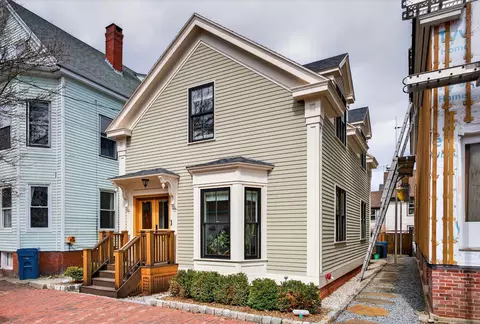 67 Merrill St, Portland, ME 04101