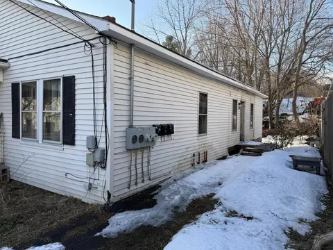 3 Ryan Ct, Augusta, ME 04330 photo 2