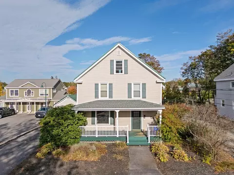 10 Elm St, Gorham, ME 04038