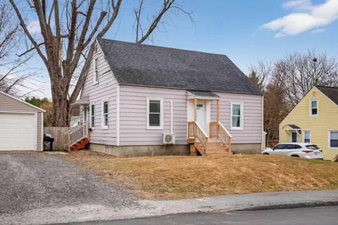 64 Newland Ave, Augusta, ME 04330