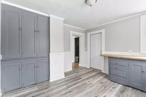 Entry Way - 569 Middle Rd, Dresden, ME 04342 photo 3 of 14