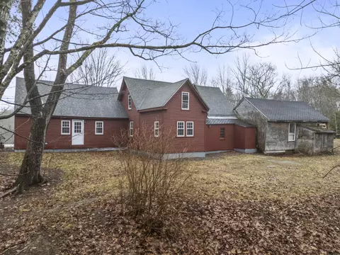 Exterior - 569 Middle Rd, Dresden, ME 04342 photo 4 of 7