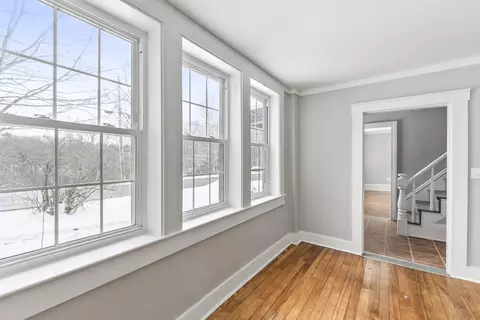 Entry Way - 569 Middle Rd, Dresden, ME 04342 photo 2 of 14
