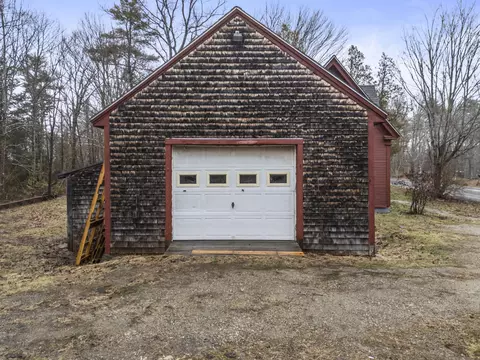 Exterior - 569 Middle Rd, Dresden, ME 04342 photo 3 of 7
