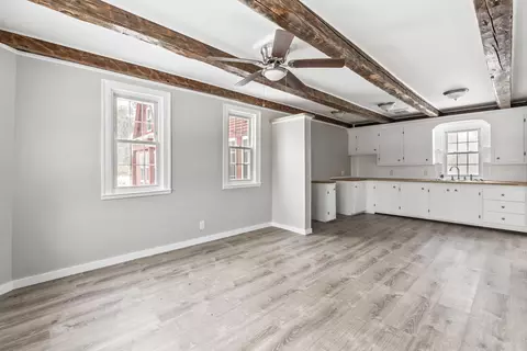 Living - 569 Middle Rd, Dresden, ME 04342 photo 4 of 5