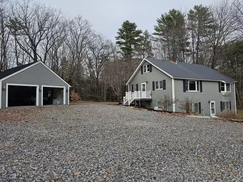 34 Carsley Rd, Harrison, ME 04040