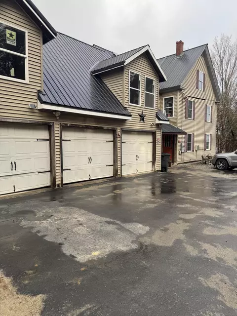 21 Keep Rd, Jay, ME 04239