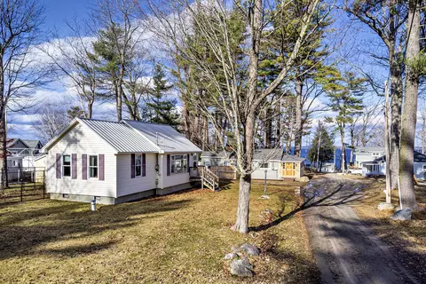 4 Sarah Ln, Standish, ME 04084