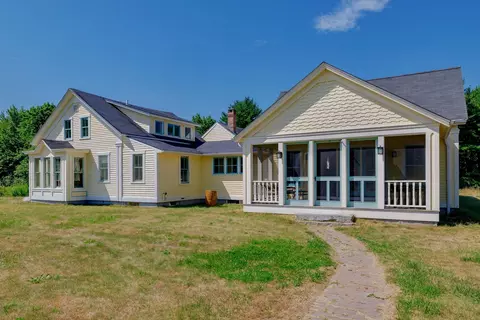 120 Youngs Point Rd, Brooksville, ME 04617