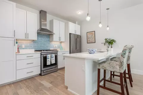 383 Commercial St #316, Portland, ME 04101