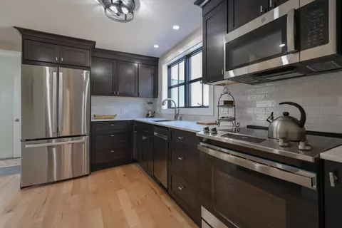 Kitchen - 46 Atlantic Ave, Vinalhaven, ME 04863 photo 1 of 6