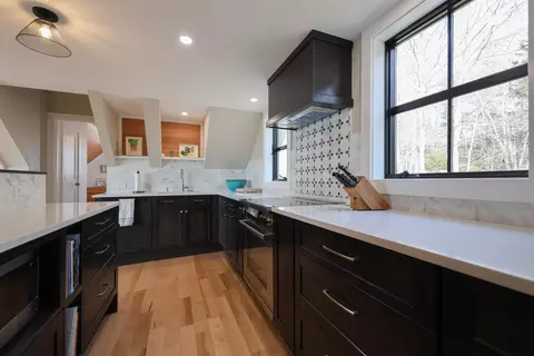 Kitchen - 46 Atlantic Ave, Vinalhaven, ME 04863 photo 5 of 6