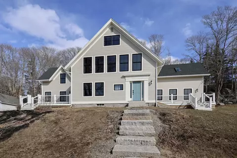 46 Atlantic Ave, Vinalhaven, ME 04863
