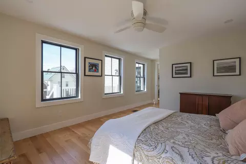 Bedroom - 46 Atlantic Ave, Vinalhaven, ME 04863 photo 3 of 11