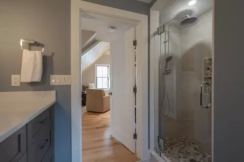Bath - 46 Atlantic Ave, Vinalhaven, ME 04863 photo 5 of 7