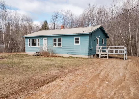 2 Sunrise St, Standish, ME 04084