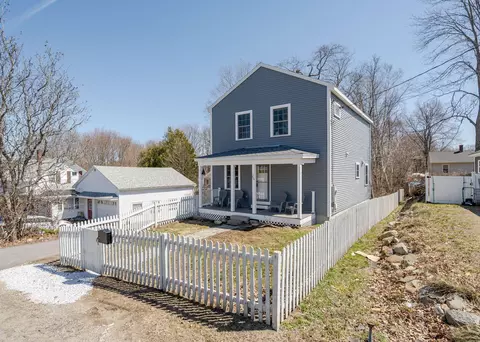 25 Raymond St, Biddeford, ME 04005