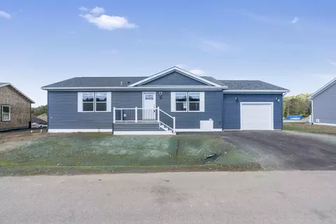 14 Colony Way, Kittery, ME 03904