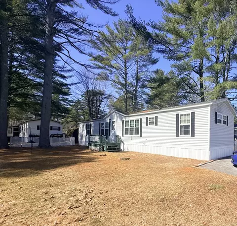 19 Larry Ln, Brunswick, ME 04011