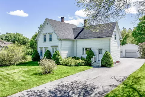 957 River Rd, Saint George, ME 04860