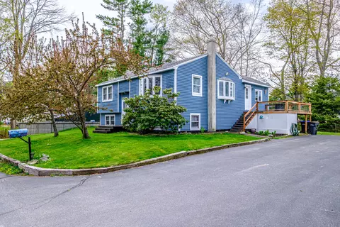 4 Willow Ave, Old Orchard Beach, ME 04064