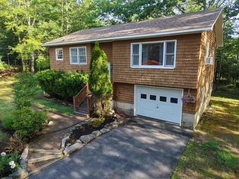 25 Mountain View Dr, Ellsworth, ME 04605