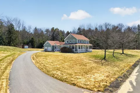 26 Fieldcrest Dr, Gorham, ME 04038