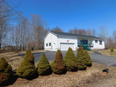 10 Bruce Rd, Corinth, ME 04427