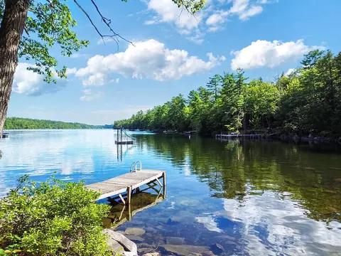 9 Tracy Cove Cir, Rome, ME 04963