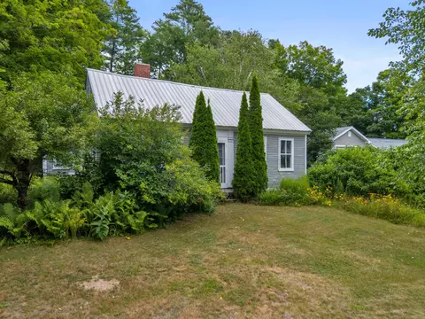 11 Harrison Rd, Bridgton, ME 04009