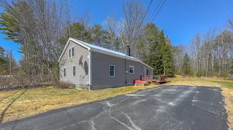 513 S High St, Bridgton, ME 04009