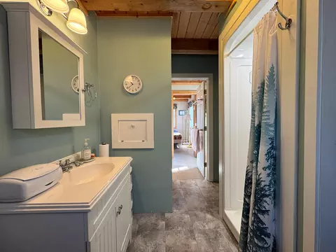Bath - 643 Averill Rd, Springfield, ME 04487 photo 1 of 2