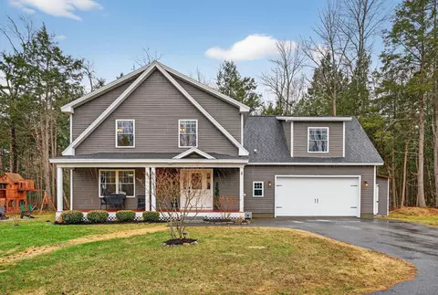 10 Newfield Rd, Freeport, ME 04032
