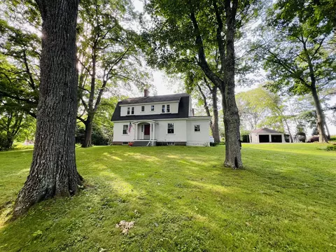 188 Main Rd N, Hampden, ME 04444