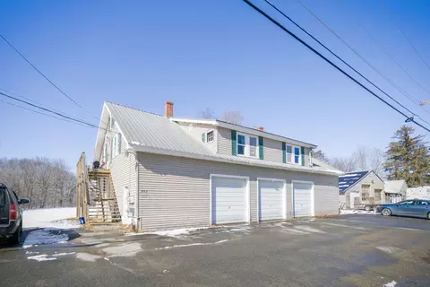 133 Croswell Rd, Farmington, ME 04938
