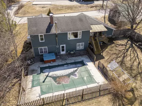 42 Vernon St, Bethel, ME 04217