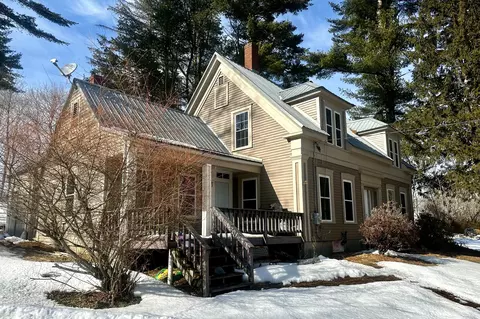 247 Winthrop Center Rd, Winthrop, ME 04364