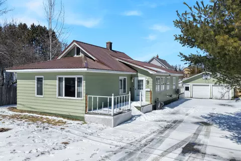 30 Washington St, Caribou, ME 04736