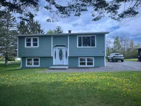 173 Lynn St, Van Buren, ME 04785