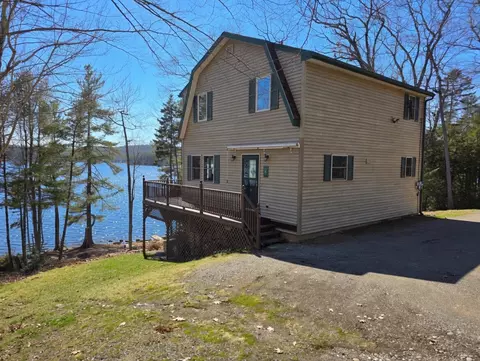 60 Moonlight Dr, Holden, ME 04429