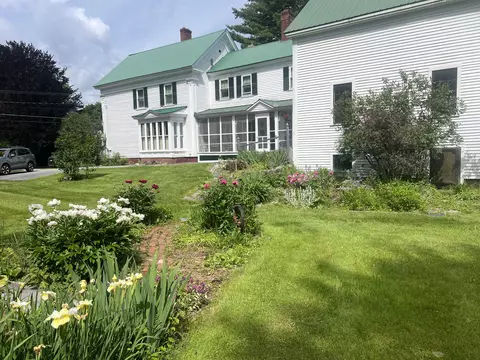 46 Broad St, Bethel, ME 04217