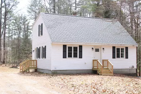 35 Kennedy Dr, North Waterboro, ME 04061